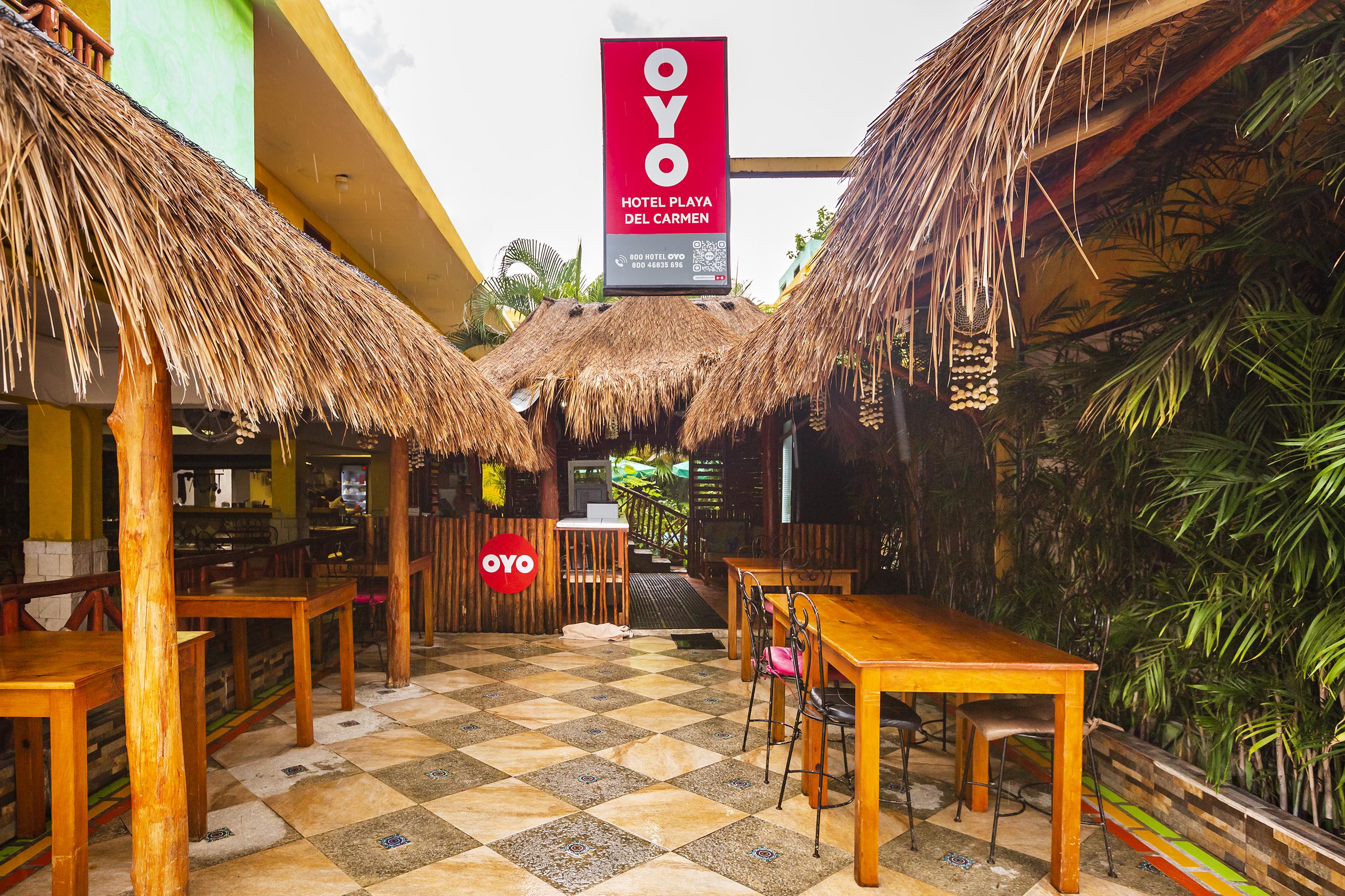 Oyo Hotel Playa Del Carmen Exterior photo